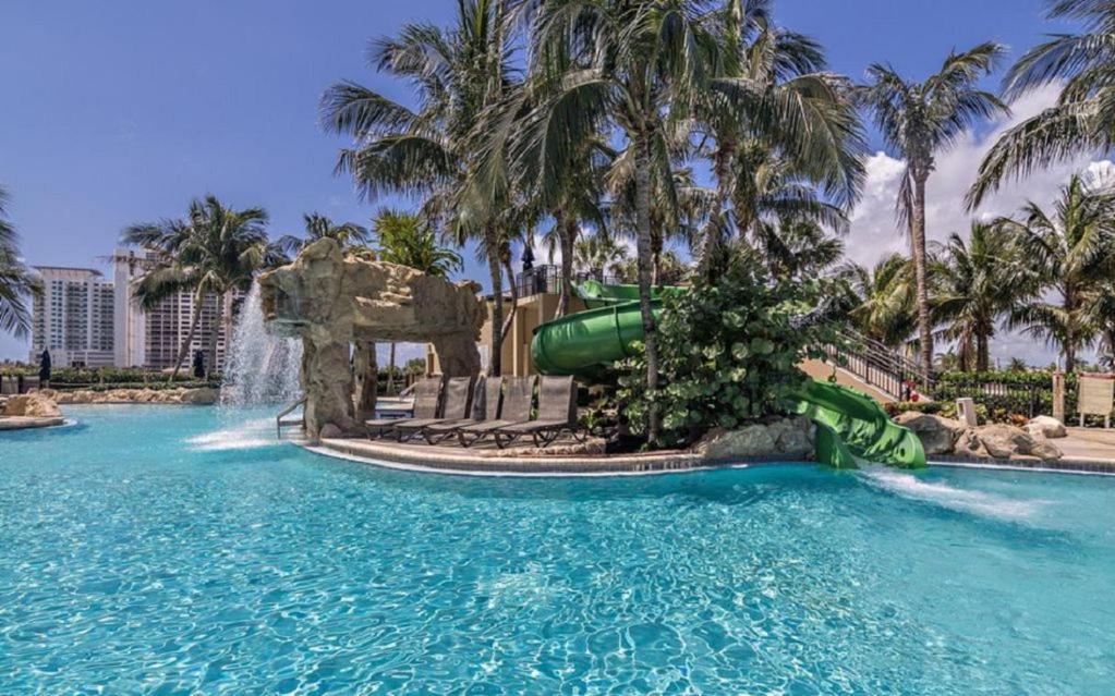 Singer Island Beach Resort And Spa, Located At The Palm Beach Resort Ривьера-Бич Экстерьер фото
