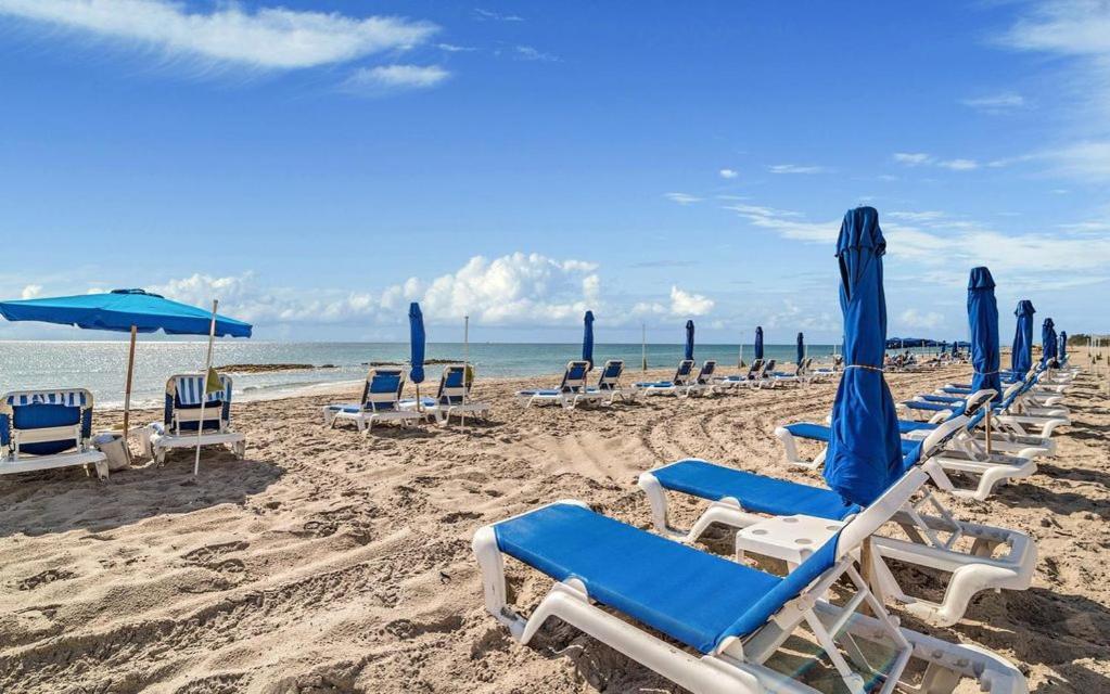 Singer Island Beach Resort And Spa, Located At The Palm Beach Resort Ривьера-Бич Экстерьер фото