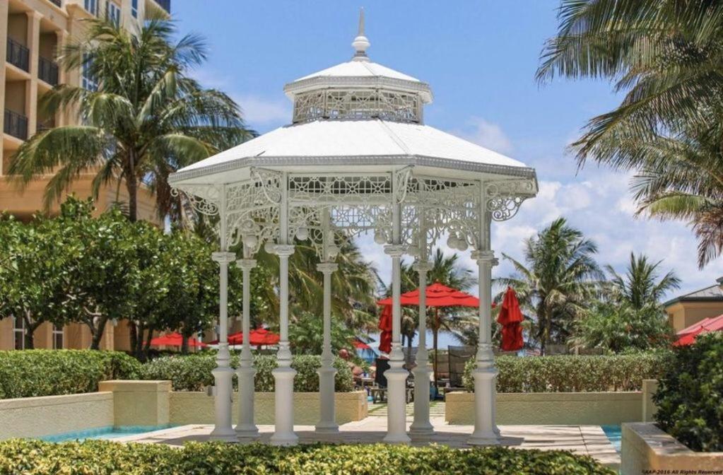 Singer Island Beach Resort And Spa, Located At The Palm Beach Resort Ривьера-Бич Экстерьер фото